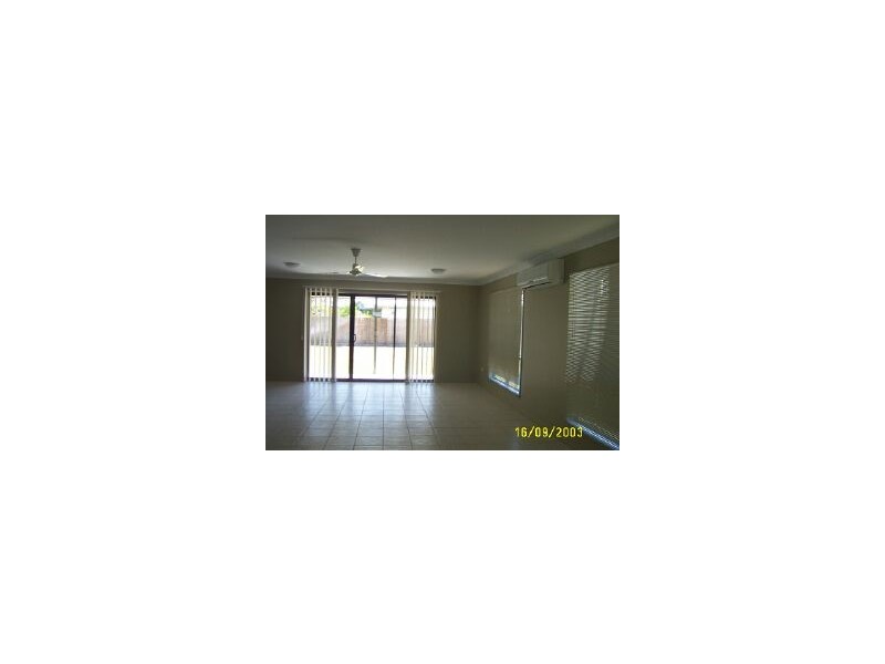 13 Baxendell Place, Bushland Beach QLD 4818