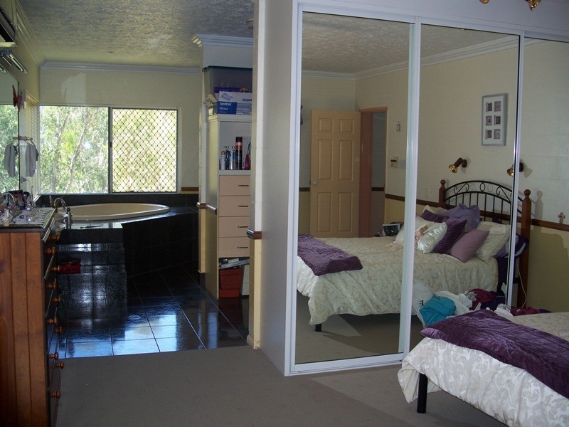 13 Cameron Court, Kelso QLD 4815