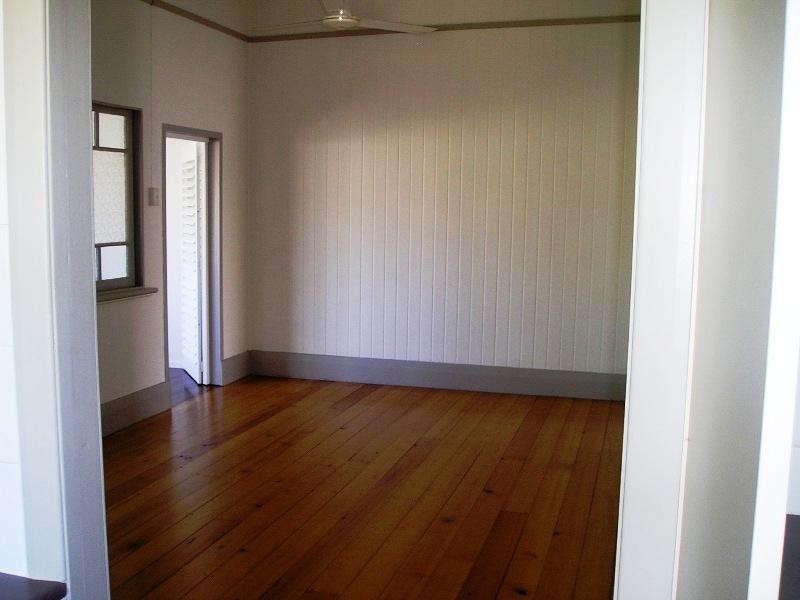 1/4 Cannan Street, South Townsville QLD 4810