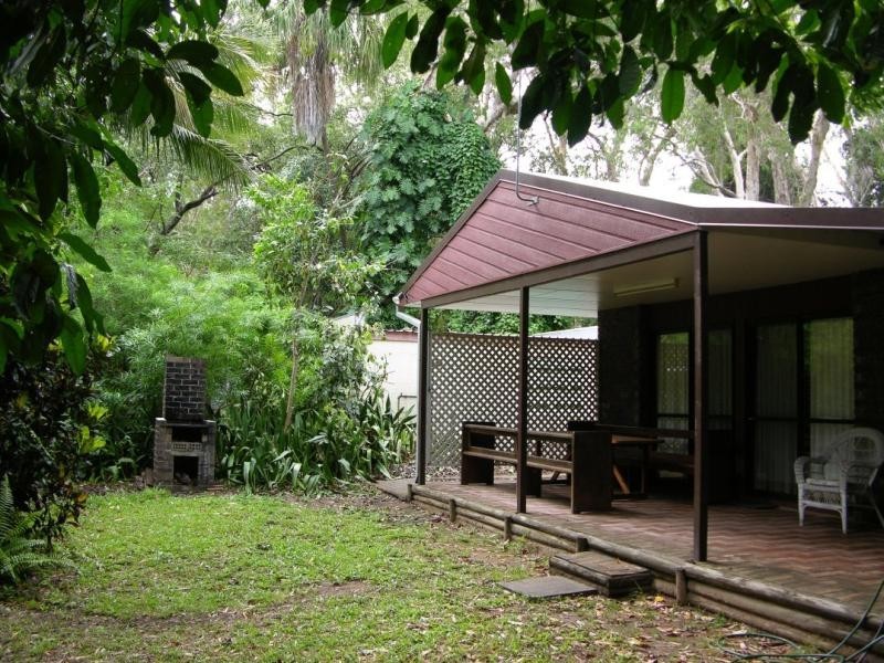 14 Appian Way, Arcadia, Magnetic Island QLD 4819