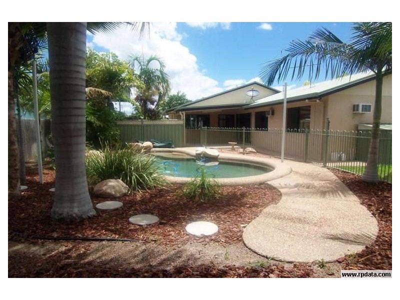 14 Greenwood Drive, Kirwan QLD 4817