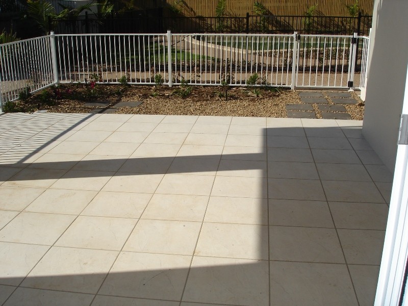 1/51-61 Harold Street, West End QLD 4810