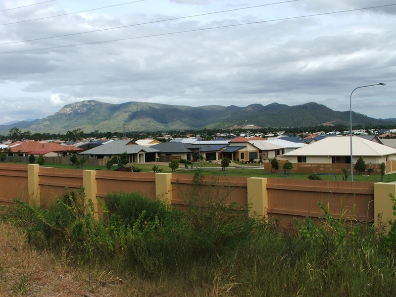 15 Knox Court, Mount Louisa QLD 4814