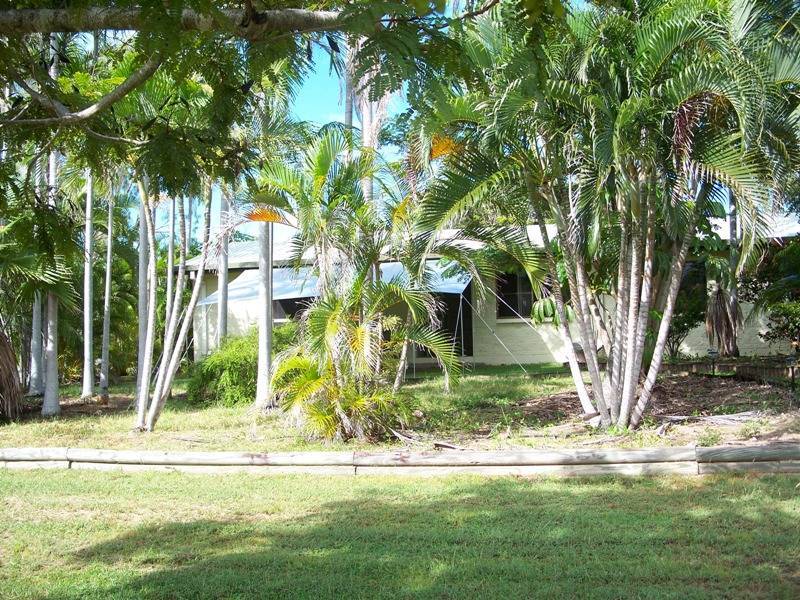 181 Ocean Parade, Balgal Beach QLD 4816