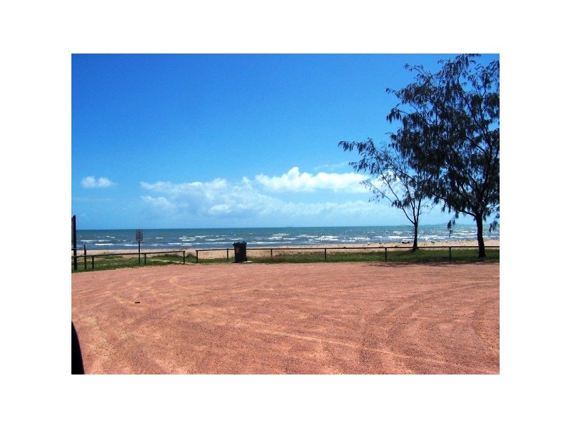 181 Ocean Parade, Balgal Beach QLD 4816