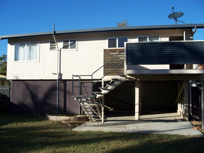 18 Peacock Street, Condon QLD 4815