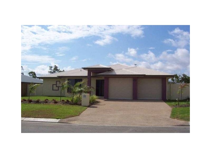 19 Minstrel Court, Bushland Beach QLD 4818