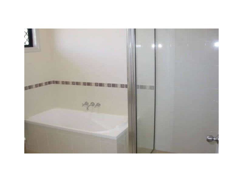 19 Minstrel Court, Bushland Beach QLD 4818