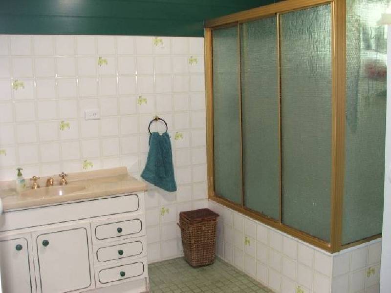 1 Lotus Court, Bushland Beach QLD 4818