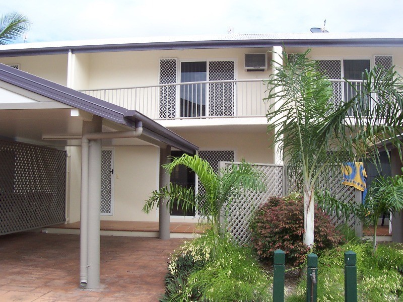 1/76-78 Mitchell Street, North Ward QLD 4810