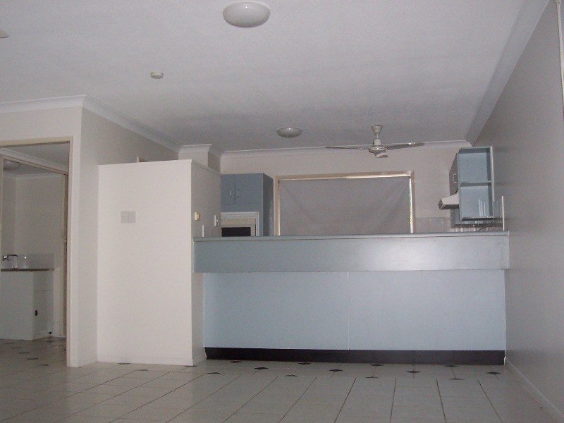 1/76-78 Mitchell Street, North Ward QLD 4810