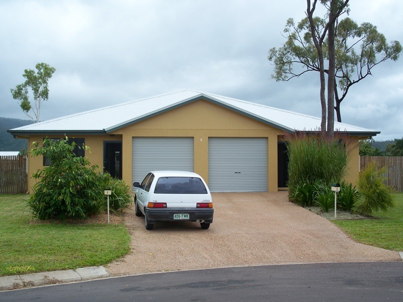 2/3 Crista Court, Kelso QLD 4815