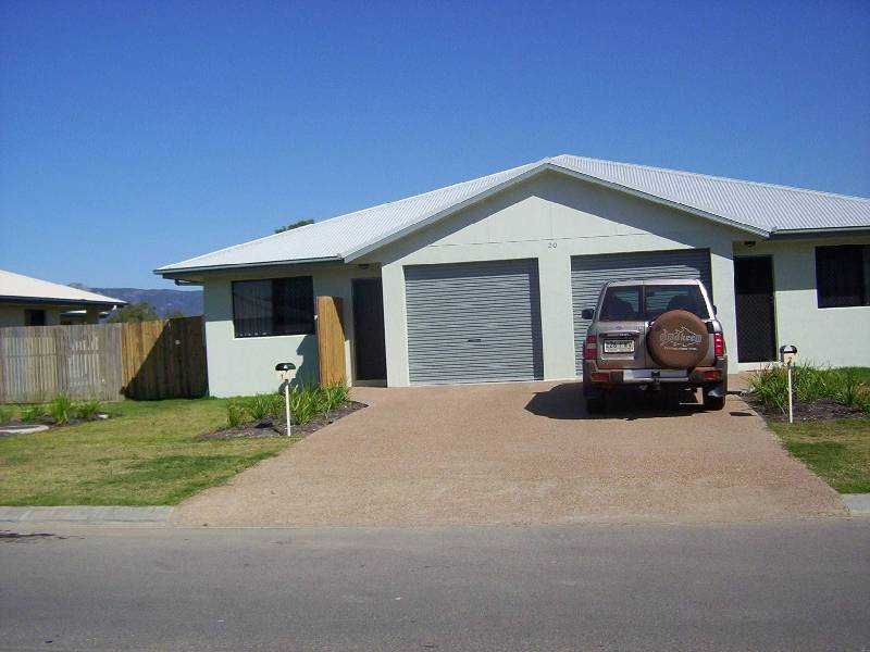 1/20 Amy Court , Kelso QLD 4815