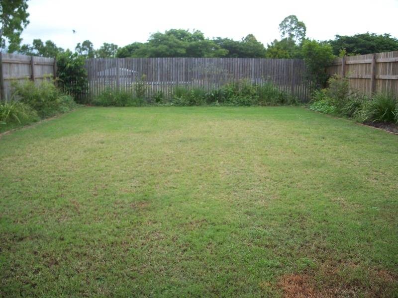 1/20 Amy Court , Kelso QLD 4815