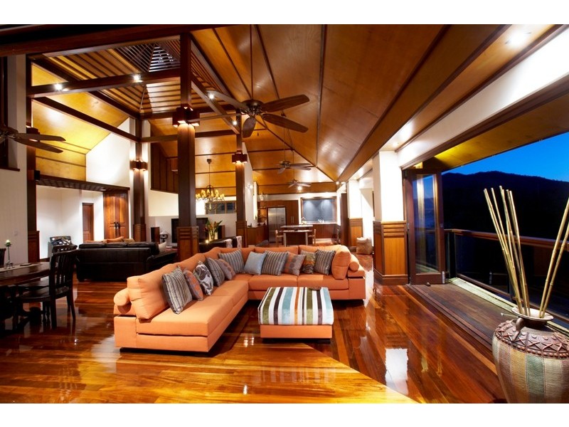 20 Pacific Dr, Horseshoe Bay, Magnetic Island QLD 4819