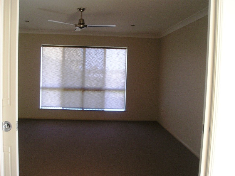 20 Shutehaven Street, Bushland Beach QLD 4818