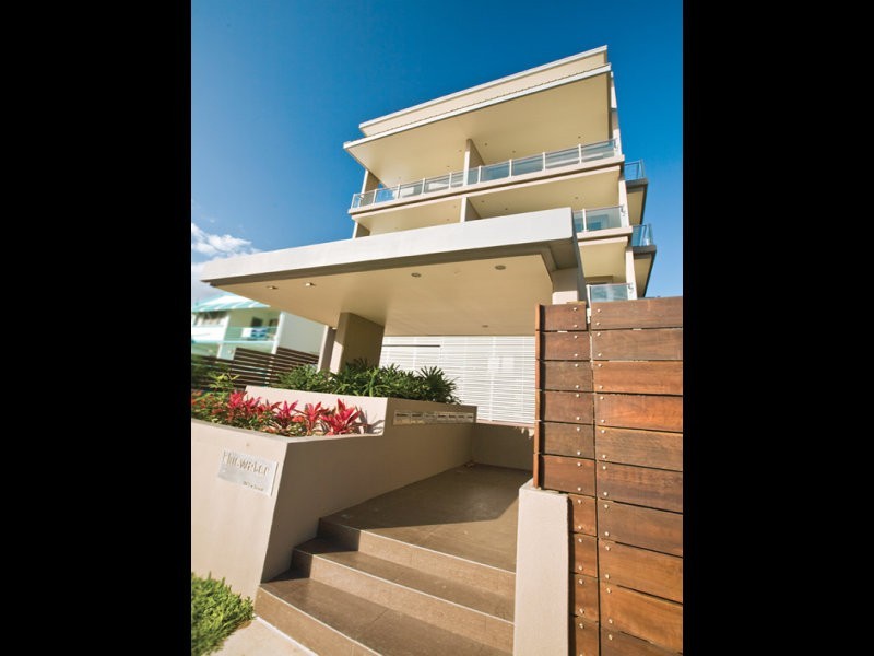 2/106 The Strand, North Ward QLD 4810