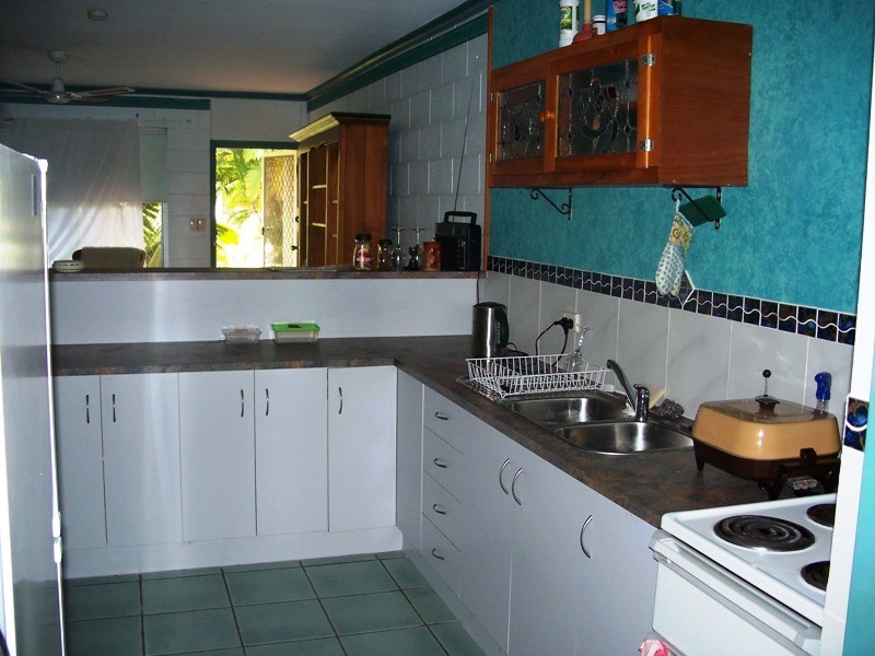 2/11 Hayman Avenue, Cranbrook QLD 4814