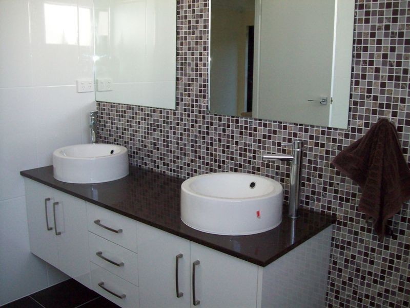 21 Balmoral Drive, North Ward QLD 4810