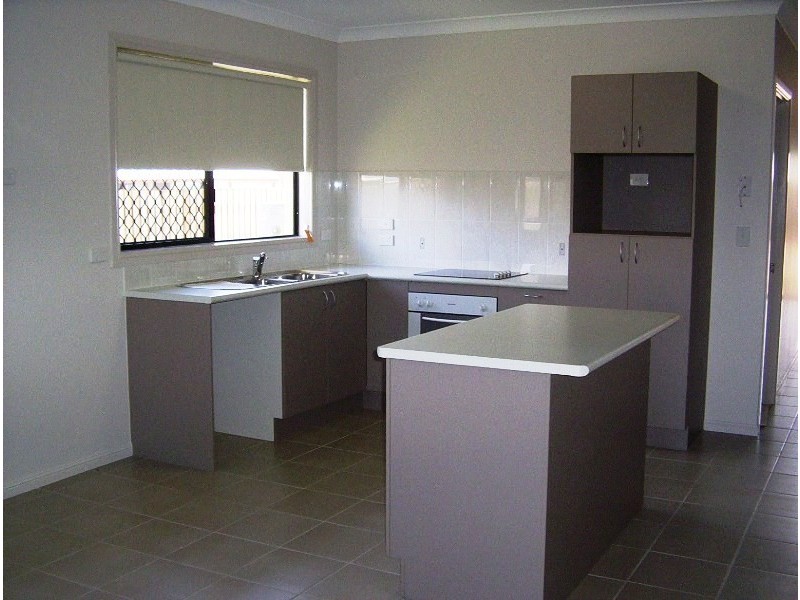 2/34 Janelle Street, Kelso QLD 4815