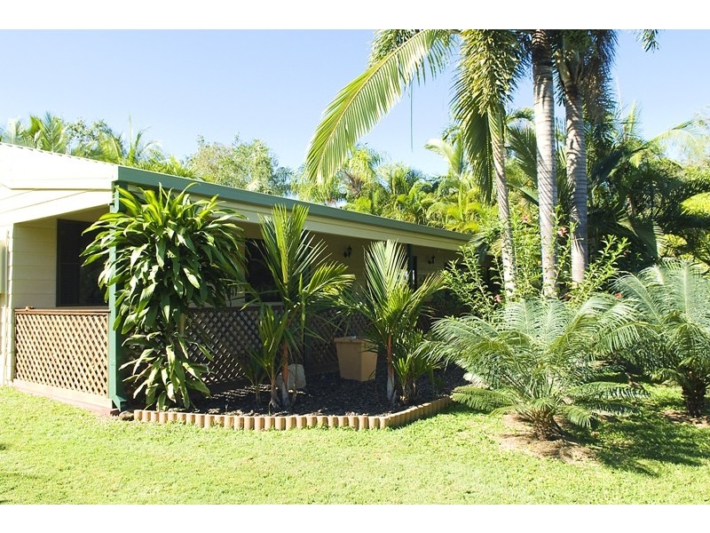 23 Compass Crescent, Magnetic Island QLD 4819