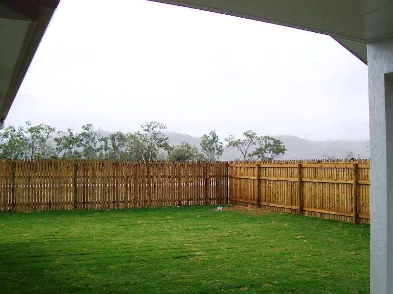 23 Elphinstone Drive, Kirwan QLD 4817