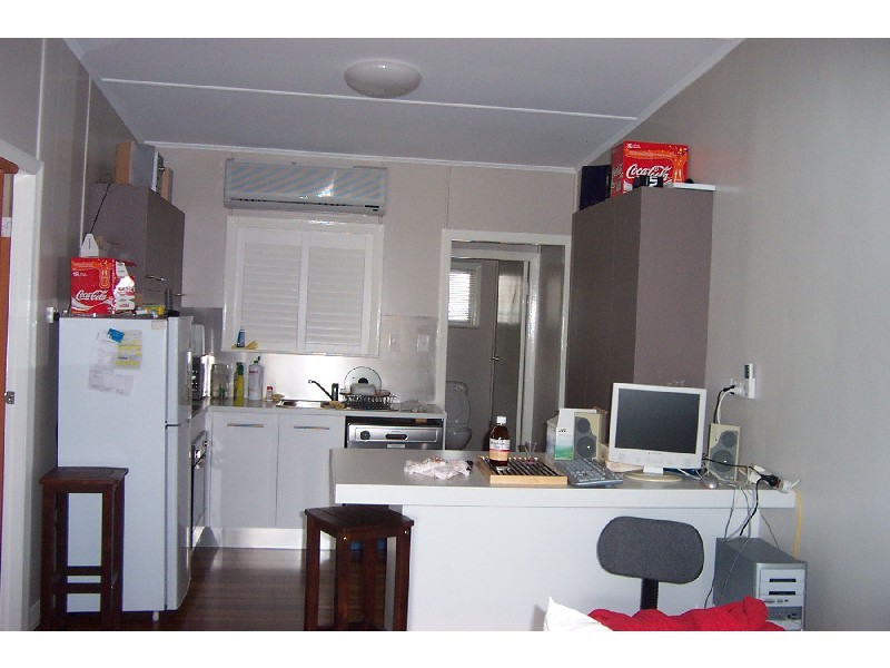 2/3 Falcon Street, Rowes Bay QLD 4810