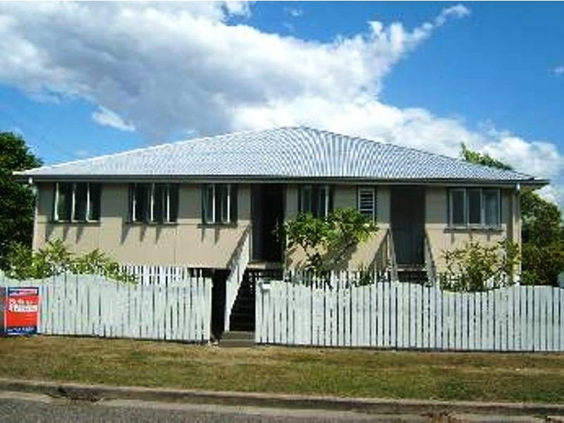 2/4 Cannan Street, South Townsville QLD 4810