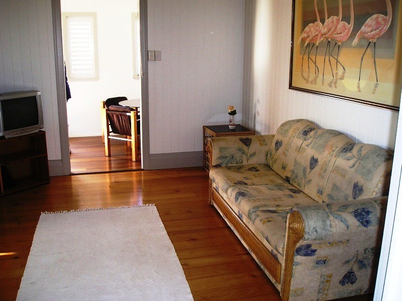 2/4 Cannan Street, South Townsville QLD 4810