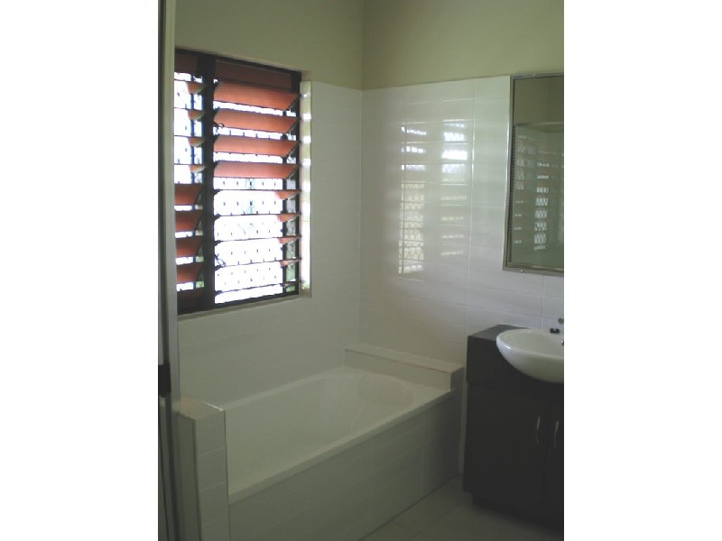 1 Logrunner Avenue, Kirwan QLD 4817