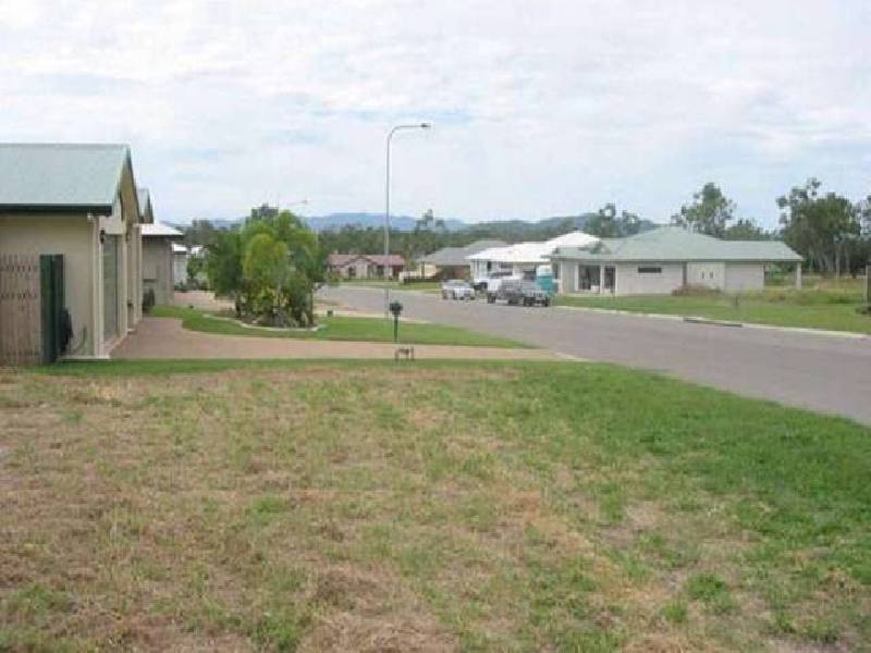 24 Goicoechea Drive, Bushland Beach QLD 4818