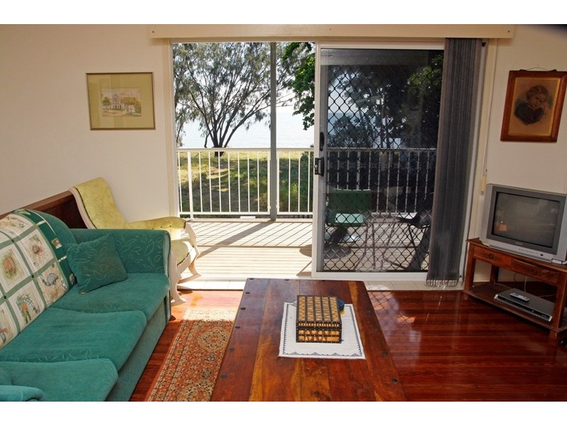 24 Reef Street, Saunders Beach QLD 4818