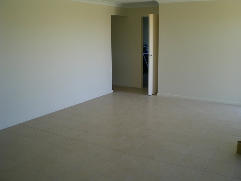 26 Donostia Crescent, Bushland Beach QLD 4818