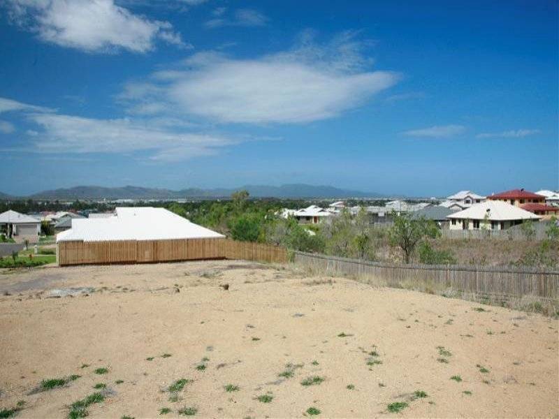 26 Kosciusko Way, Mount Louisa QLD 4814