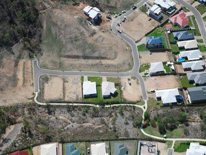 26 Kosciusko Way, Mount Louisa QLD 4814