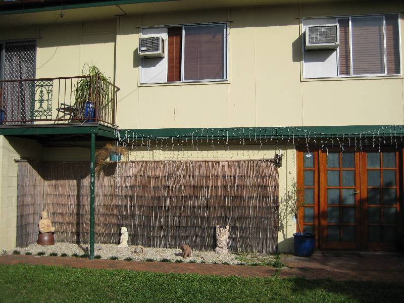 27 Davies Street, Mount Louisa QLD 4814