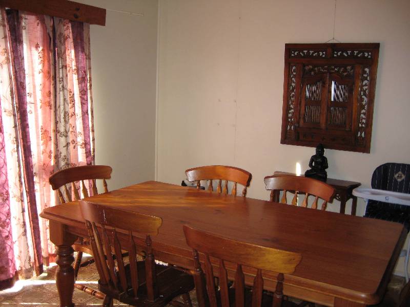 27 Davies Street, Mount Louisa QLD 4814