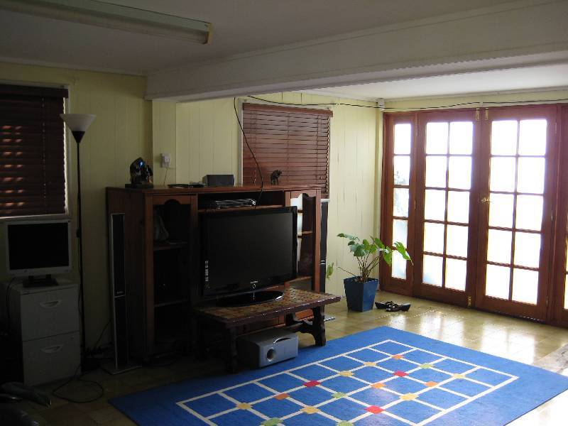 27 Davies Street, Mount Louisa QLD 4814