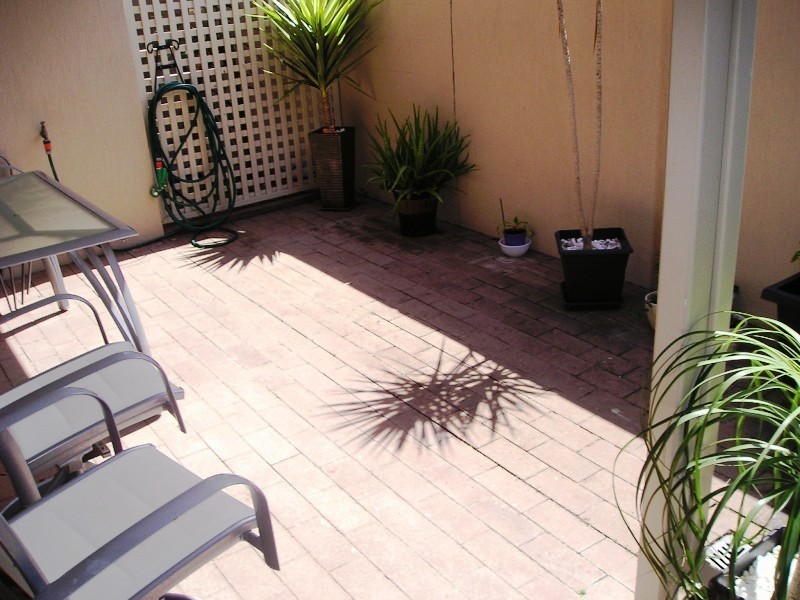 2/61 Arthur Street, Aitkenvale QLD 4814