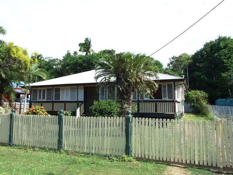 30 Philp Street, Hermit Park QLD 4812