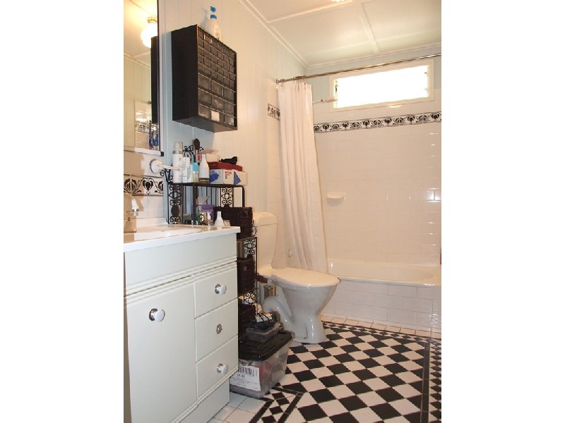 30 Philp Street, Hermit Park QLD 4812