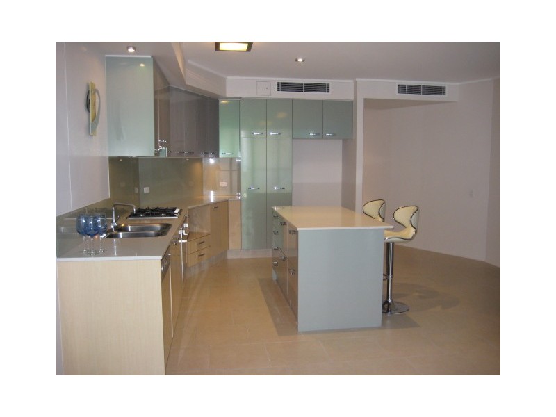 317/72-74 The Strand, North Ward QLD 4810