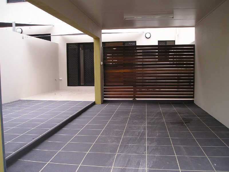 35 Paddington Terrace, Douglas QLD 4814