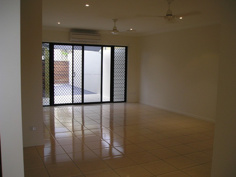 35 Paddington Terrace, Douglas QLD 4814