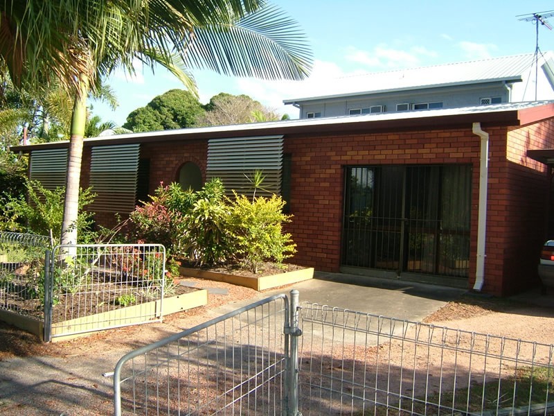 36 Clarendon Street, Hyde Park QLD 4812