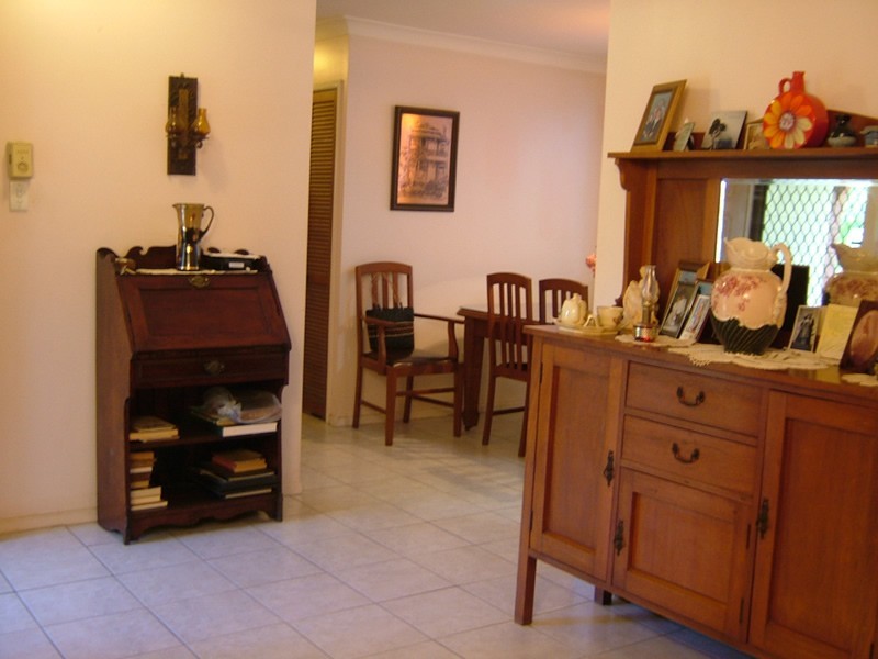 36 Clarendon Street, Hyde Park QLD 4812