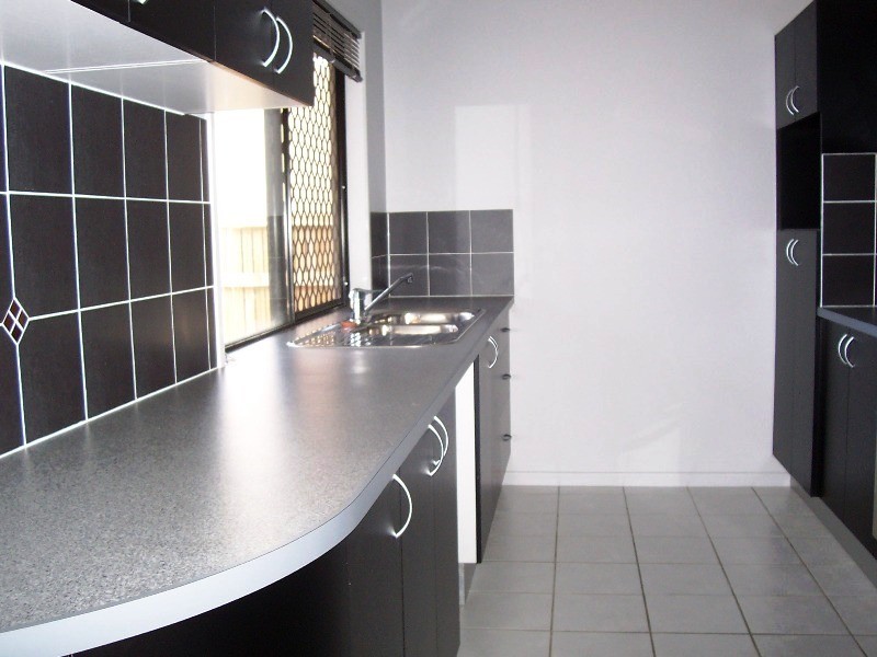 37 Fitzgerald Crescent, Kirwan QLD 4817