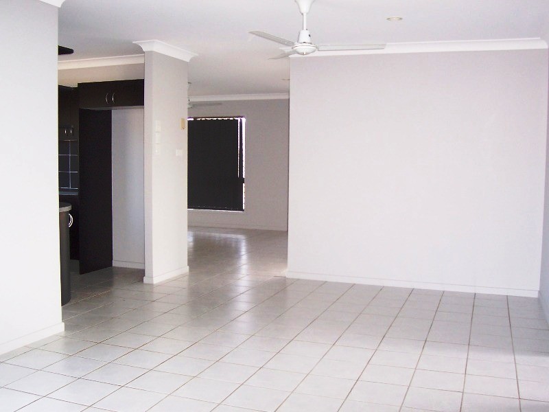 37 Fitzgerald Crescent, Kirwan QLD 4817