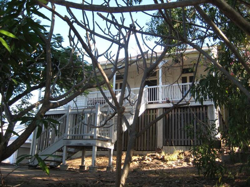 38 Stokes Street, North Ward QLD 4810