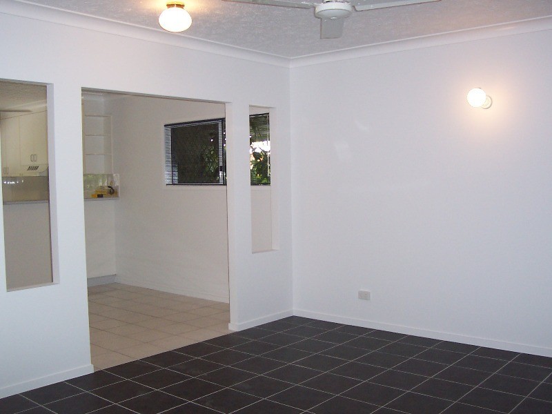 3/8 Regent Street, Hyde Park QLD 4812